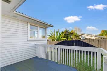 10b Frank Hewitt Street, Pukekohe