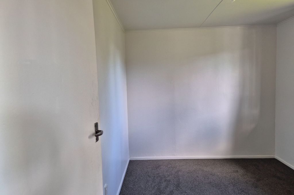 2 Bedroom plus Sleepout 5