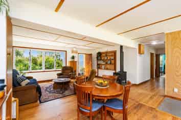 6382A South Road, Rahotu
