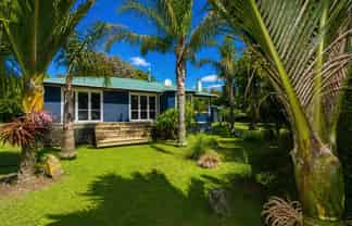 6382A South Road, Rahotu