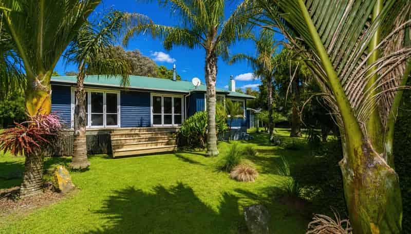 6382A South Road, Rahotu
