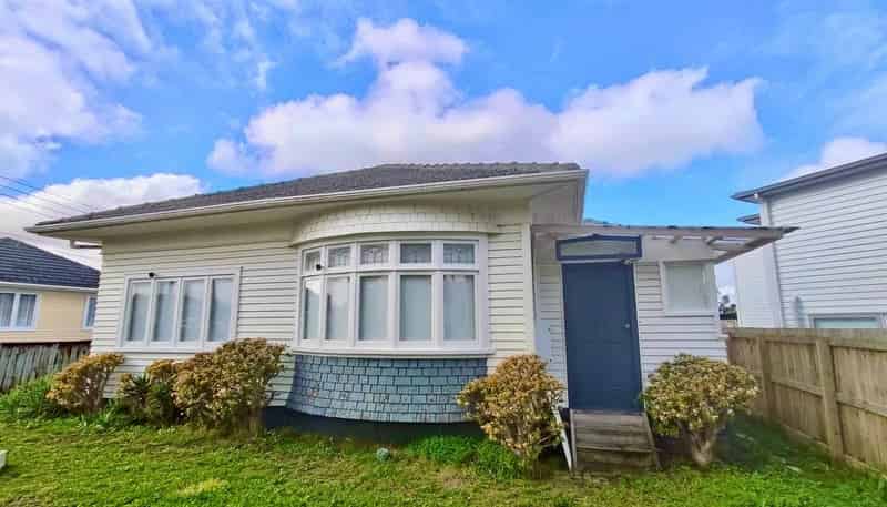13 Reid Road, New Lynn
