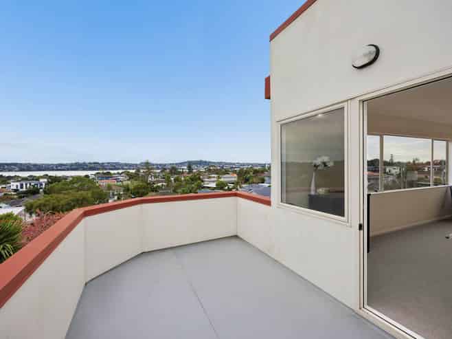 83 Taylor Road, Mangere Bridge
