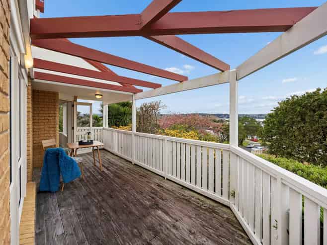 83 Taylor Road, Mangere Bridge