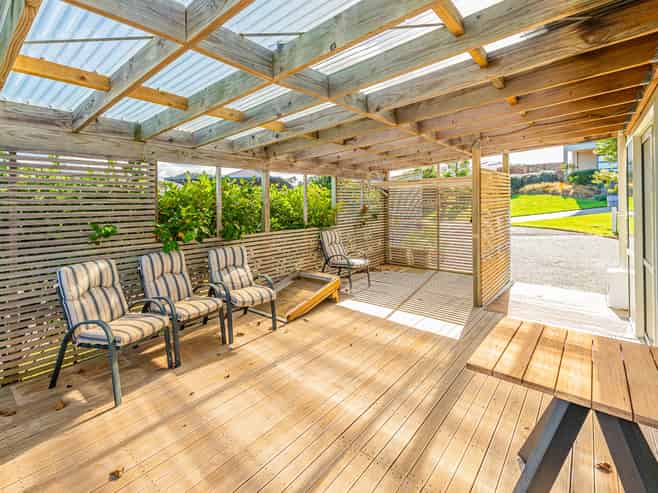 10 Lithgow Drive, Otamatea
