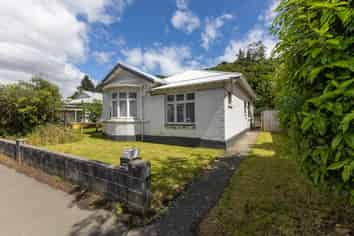 141 North Road, North East Valley