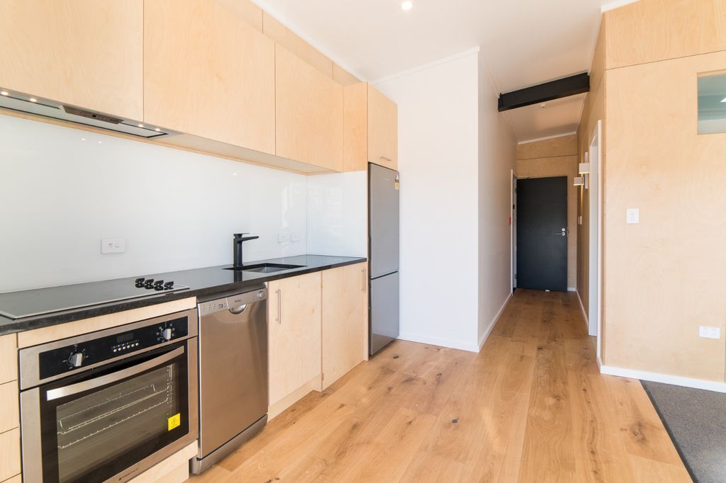 Modern private one bedroom in sunny Petone 3