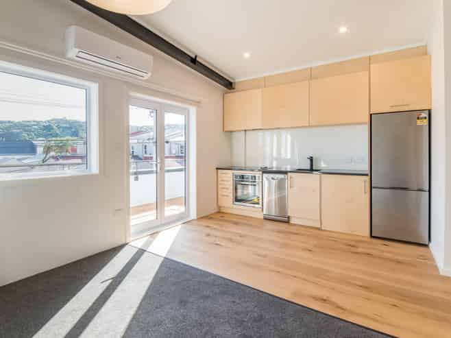 A/44 Nelson Street, Petone