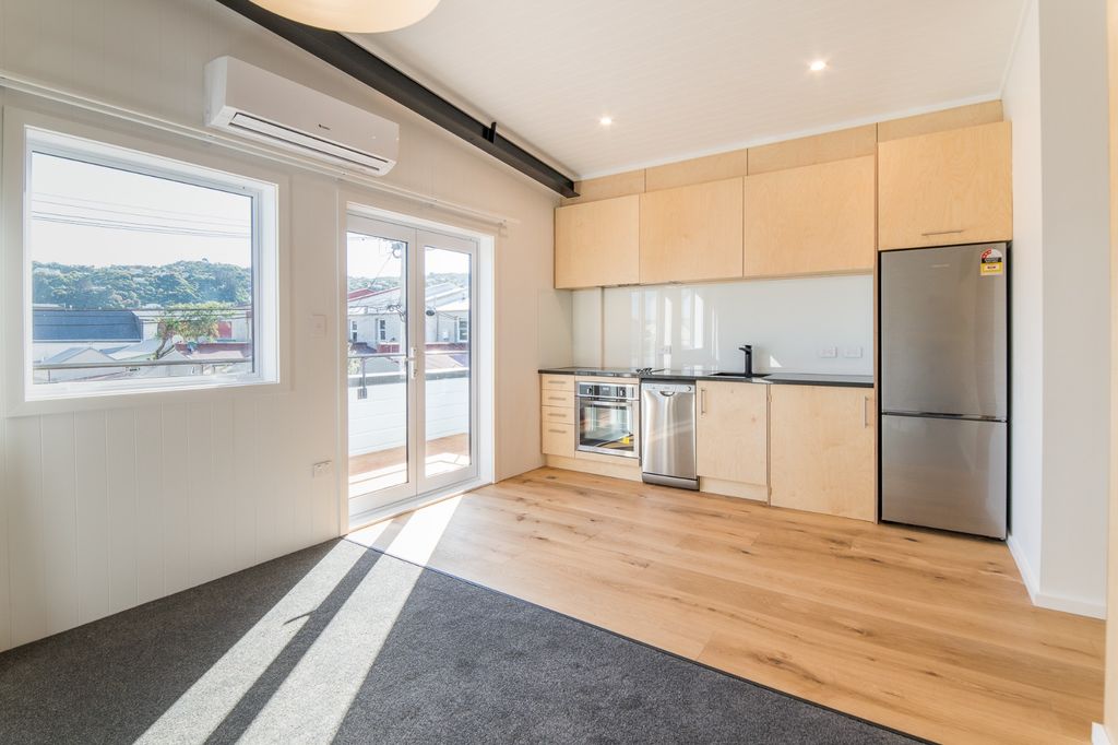 Modern private one bedroom in sunny Petone 5