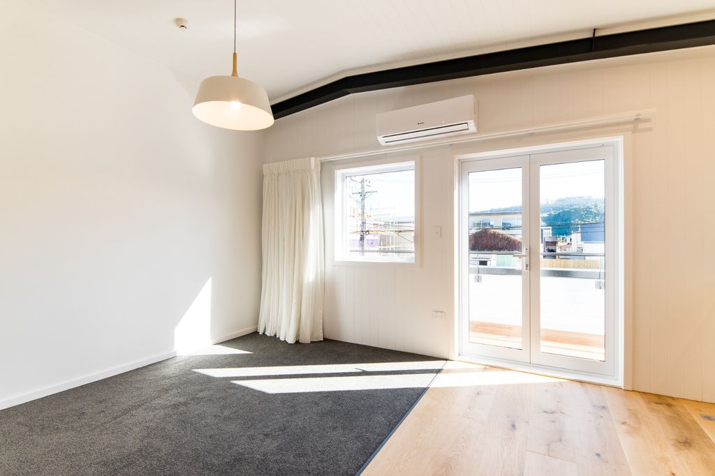 Modern private one bedroom in sunny Petone 2