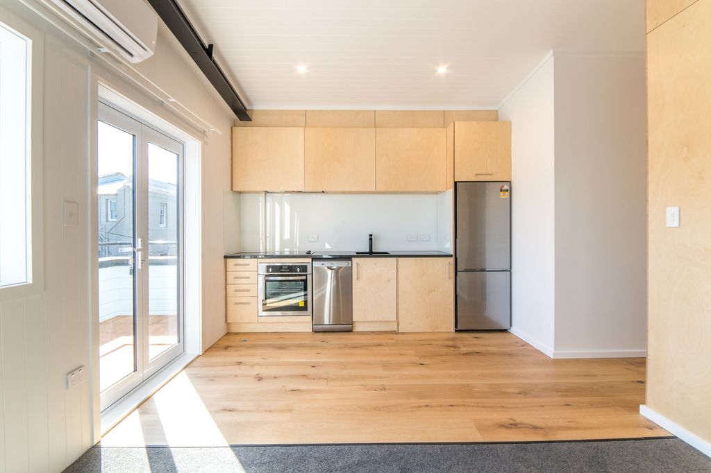 Modern private one bedroom in sunny Petone 4