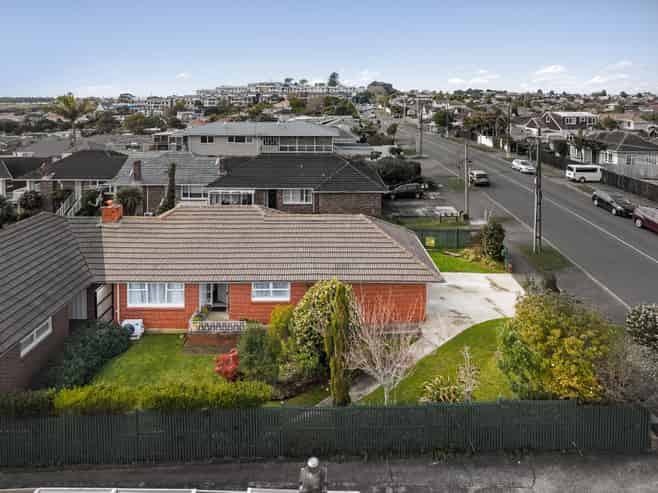 126A St Johns Road, Saint Johns