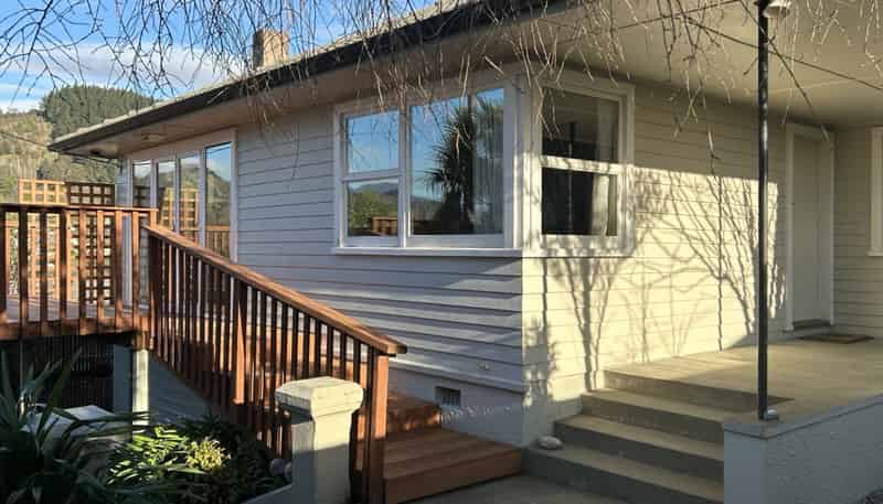 98 Mount Street, Nelson South