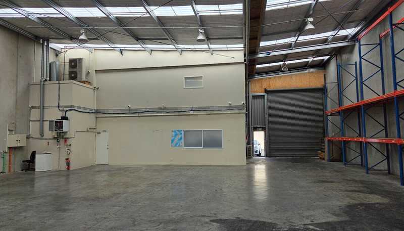 6/17 Airpark Drive, Mangere