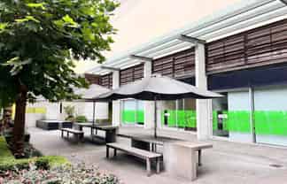 SMALL BUT SMART - NEWMARKET OFFICE
