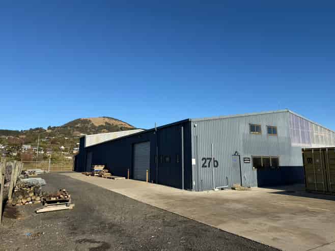 Industrial Premises With Large Yard Option