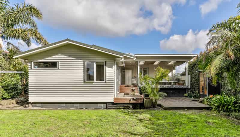 23 Bodi Place, Te Atatu South