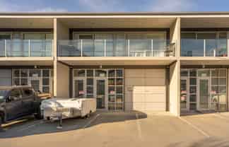 Live/Work at Shotover Ridge - Vacant Possession