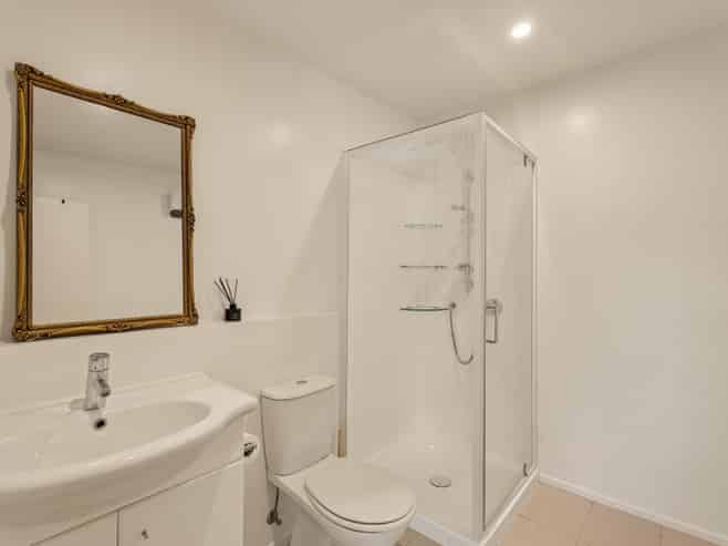Live/Work Unit at Shotover Ridge - Vacant Possession
