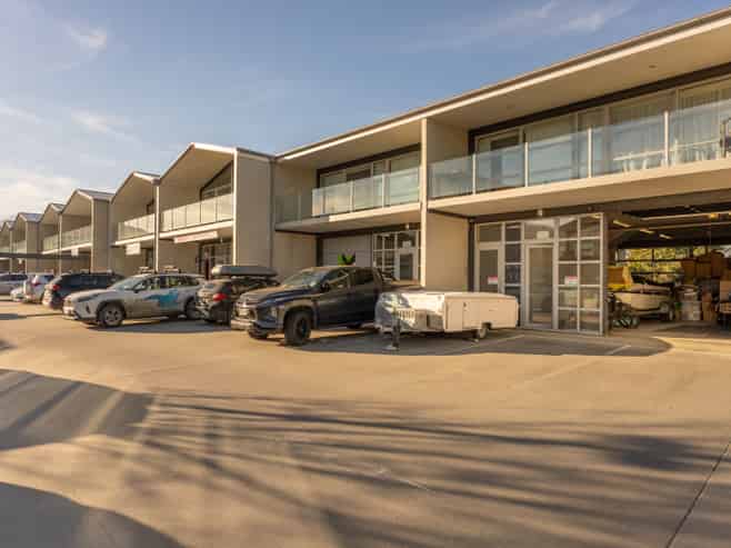 Live/Work Unit at Shotover Ridge - Vacant Possession