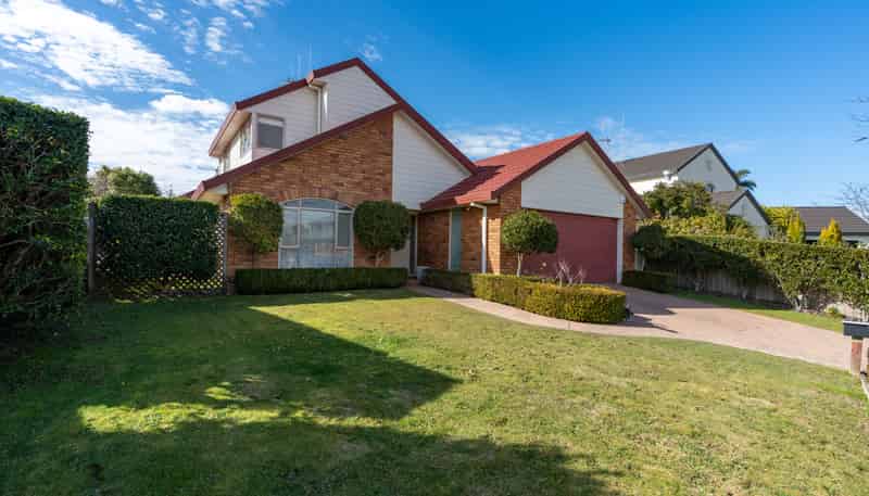 10 Montrose Crescent, Huntington