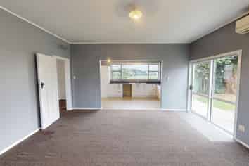 71 Cameron Road West, Westmere