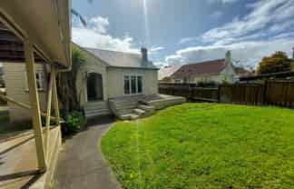 19 Hazel Ave, Sandringham