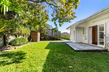 85 Mount Albert Road, Mount Albert