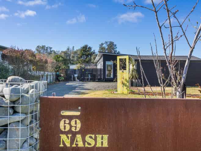 69 Nash Parade, Foxton Beach