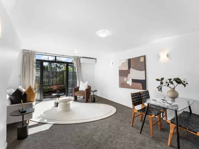 16 Saintly Lane, Avondale