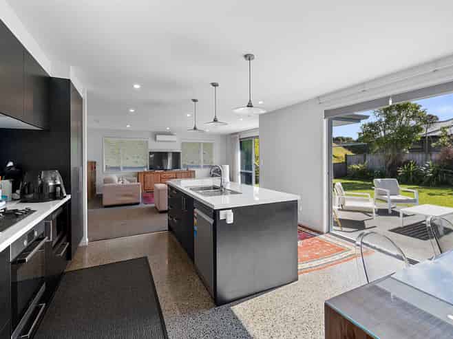 38 Cyrus Street, Whalers Gate