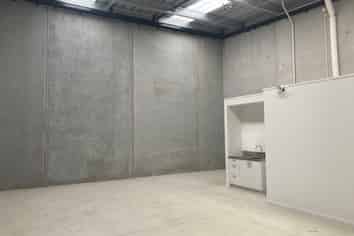 Business Base or Investment Opportunity in Te Rapa 