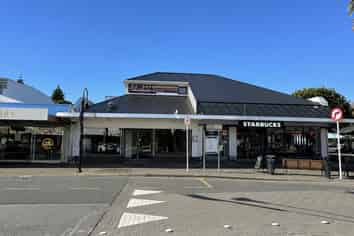 Prime Retail/Office Next to Starbucks
