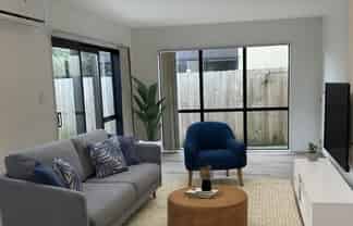  49  Black Beech Cres, Takanini