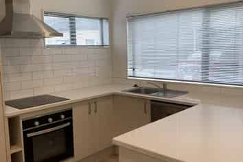  49  Black Beech Cres, Takanini