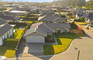 5 Fry Place, Rolleston