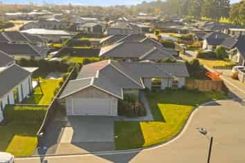 5 Fry Place, Rolleston