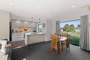 5 Fry Place, Rolleston