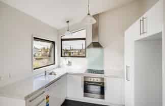 138c Charles Street, Westshore