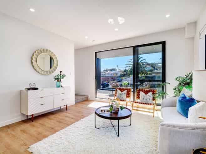2/4 Powrie Street, Glenfield