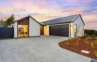 64 Flaxmill Road, Casebrook