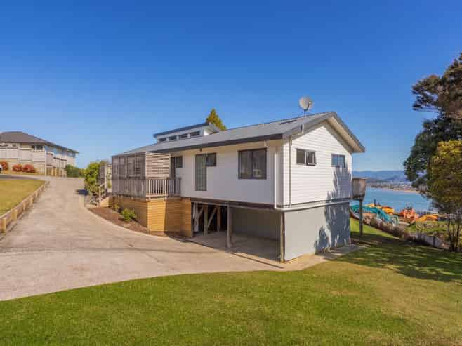 9 Christa Court, Whitianga