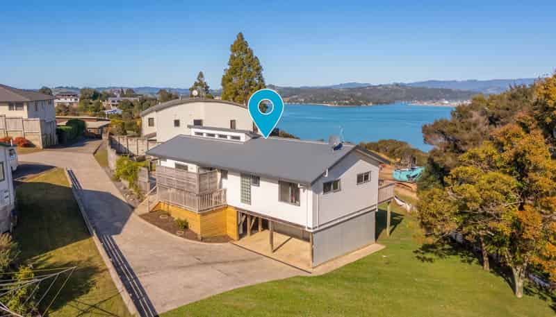 9 Christa Court, Whitianga