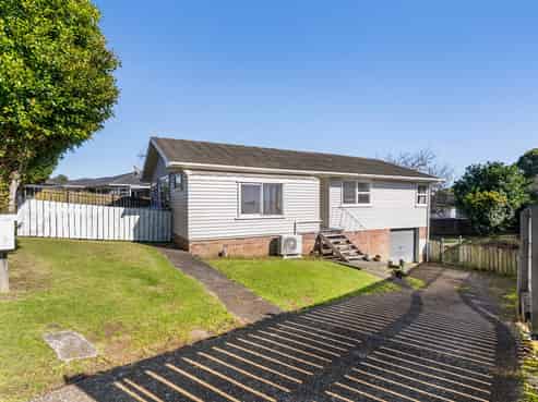 21 Hobart Crescent, Wattle Downs