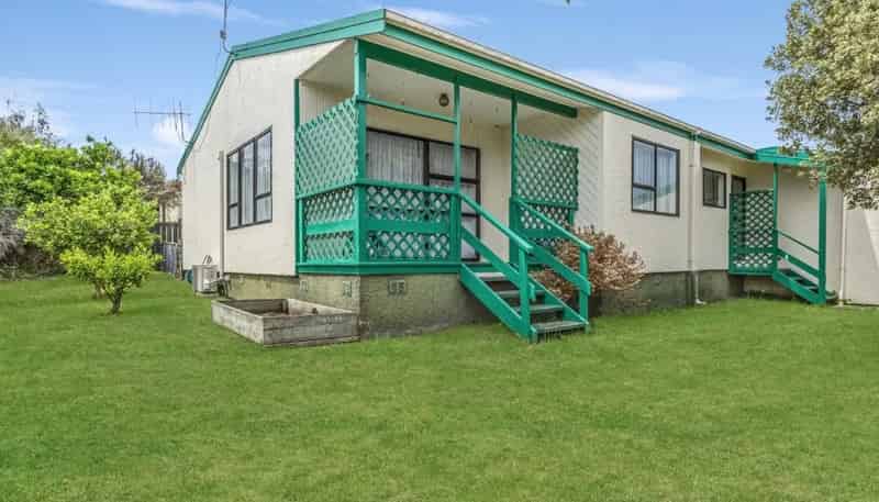 A/10 Freyberg Terrace, Waipukurau and Surrounds