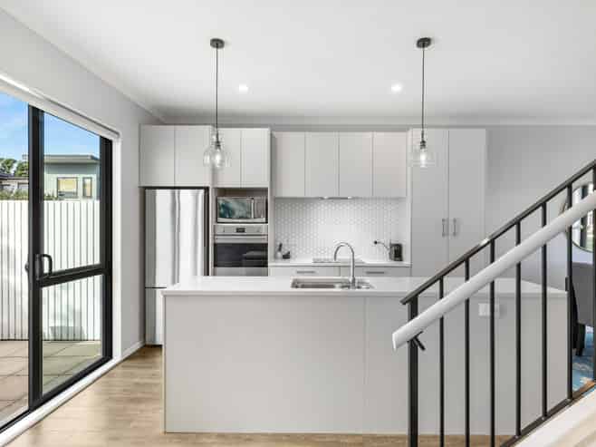 7 Whale Road, Mount Wellington