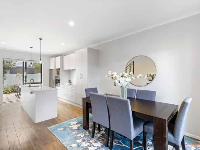 7 Whale Road, Mount Wellington