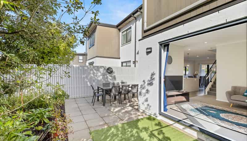 7 Whale Road, Mount Wellington