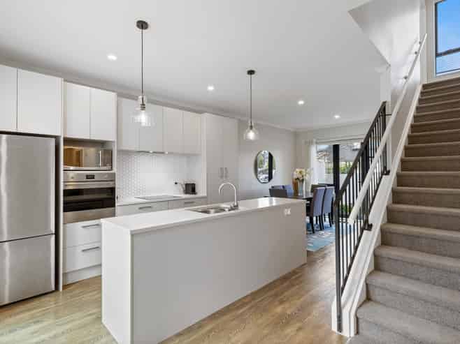 7 Whale Road, Mount Wellington