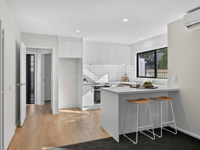 30 Coles Place, Saint Albans